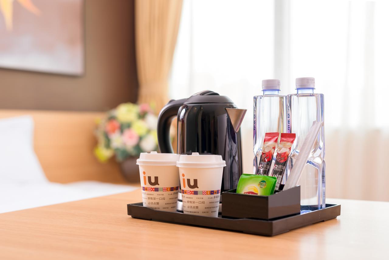 IU Hotel Guiyang Shibei Road Bagian luar foto