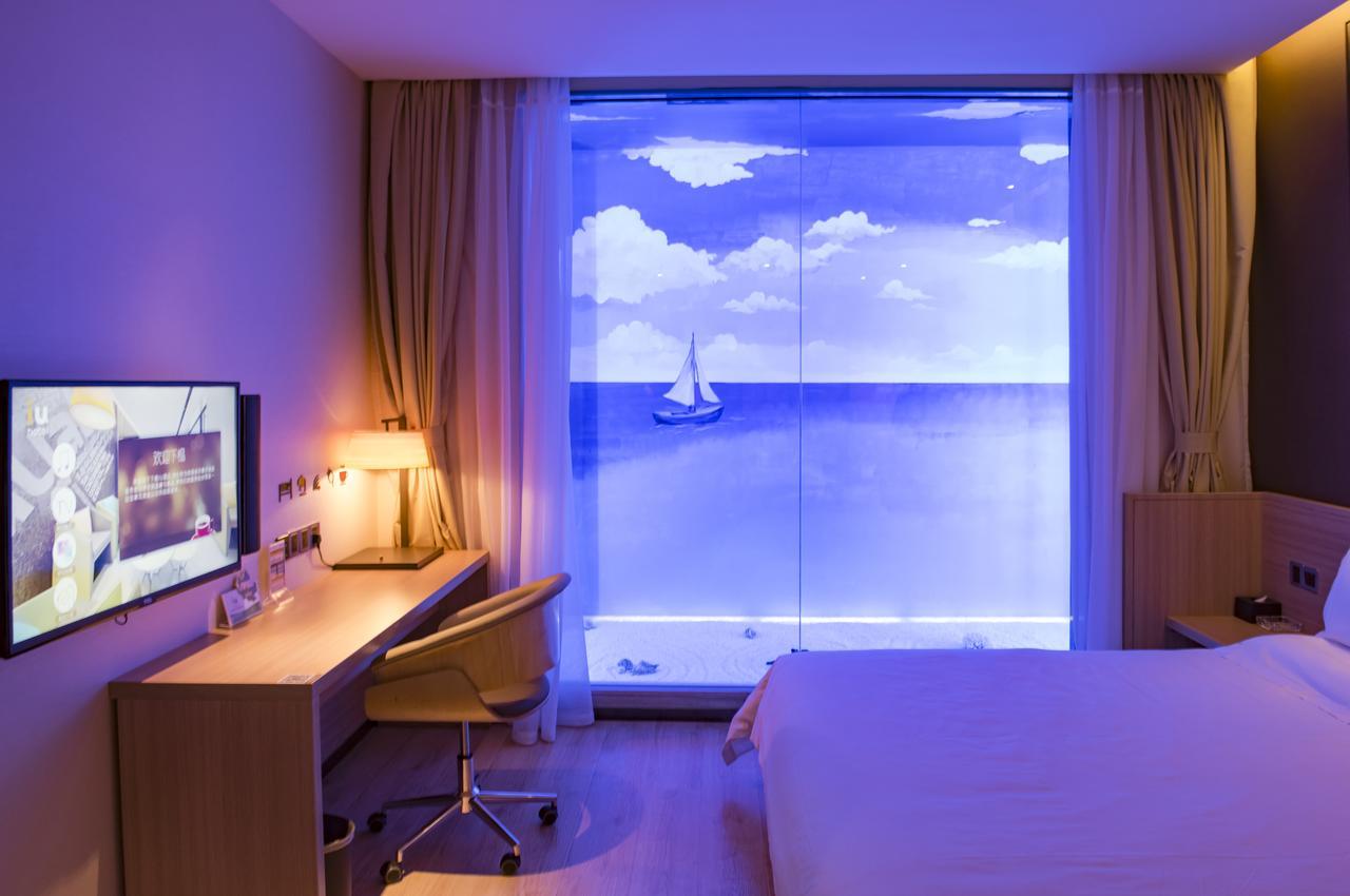 IU Hotel Guiyang Shibei Road Bagian luar foto